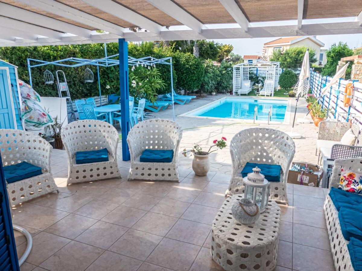 Greek Island Style 2 Bedroom With Pool Next To The Sea Ларнака