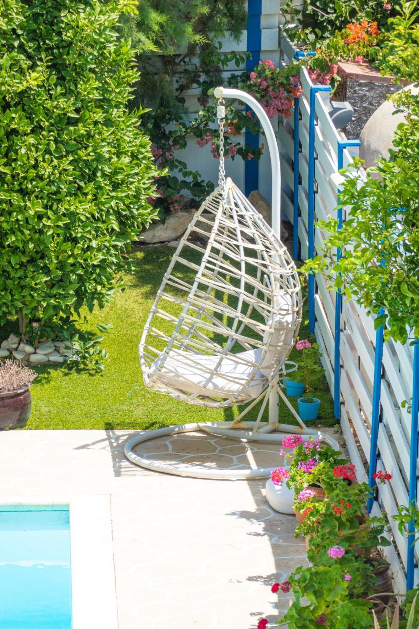 Greek Island Style 2 Bedroom With Pool Next To The Sea * Ларнака